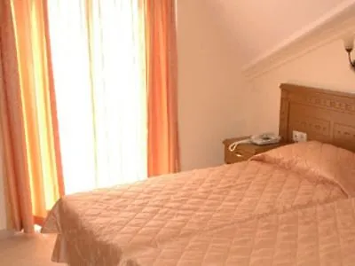 Hotel Maris