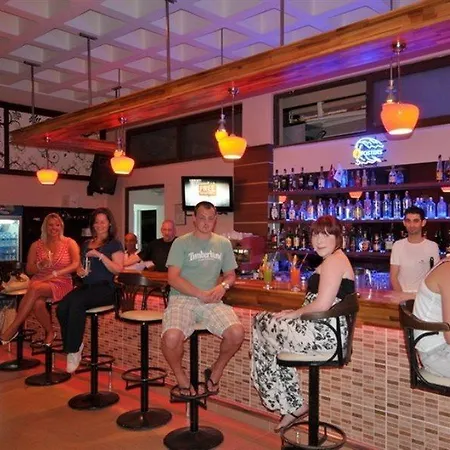 马里斯海滩酒店