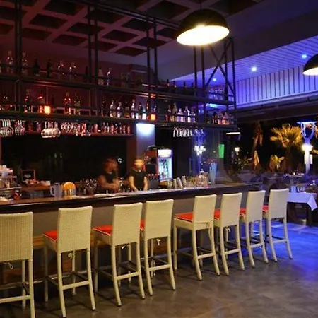 马里斯海滩酒店